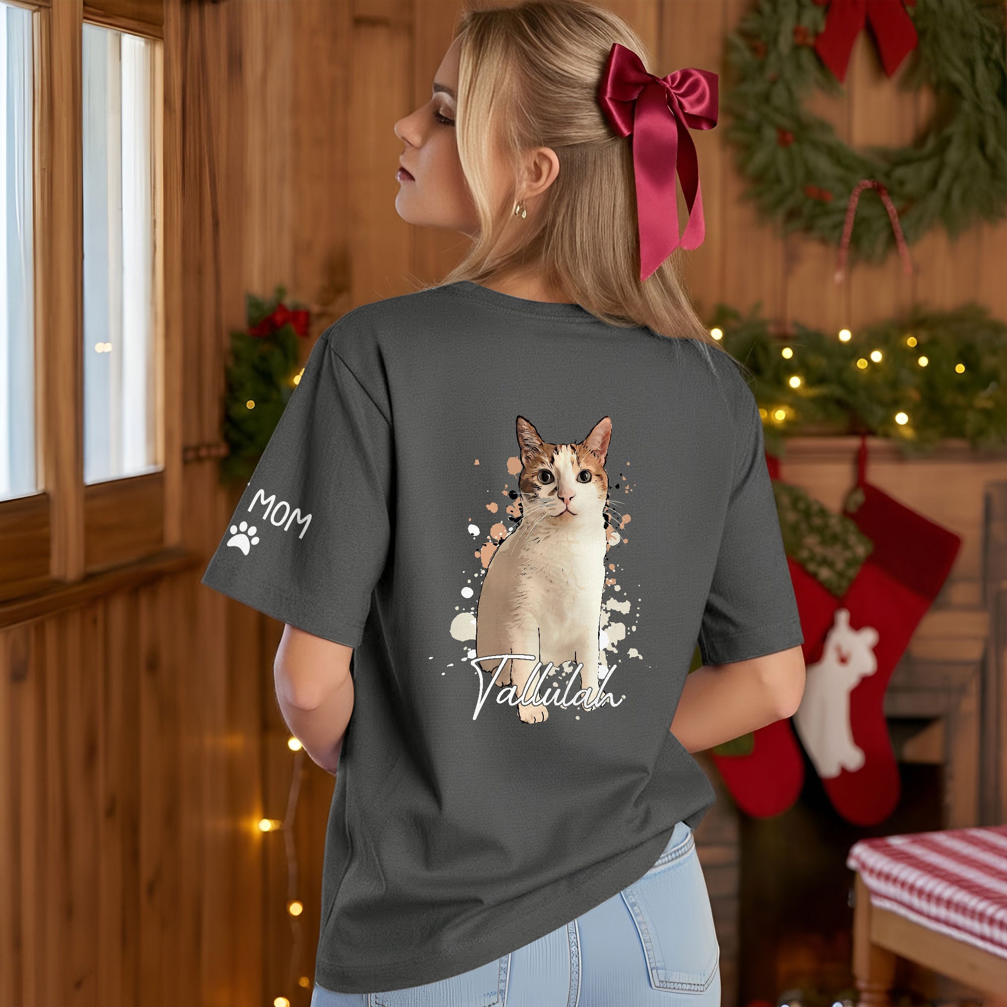 Personalized Cat Mom T-Shirt – Custom Cat Photo Shirt with Pet Name, Unique Gift for Cat Lovers